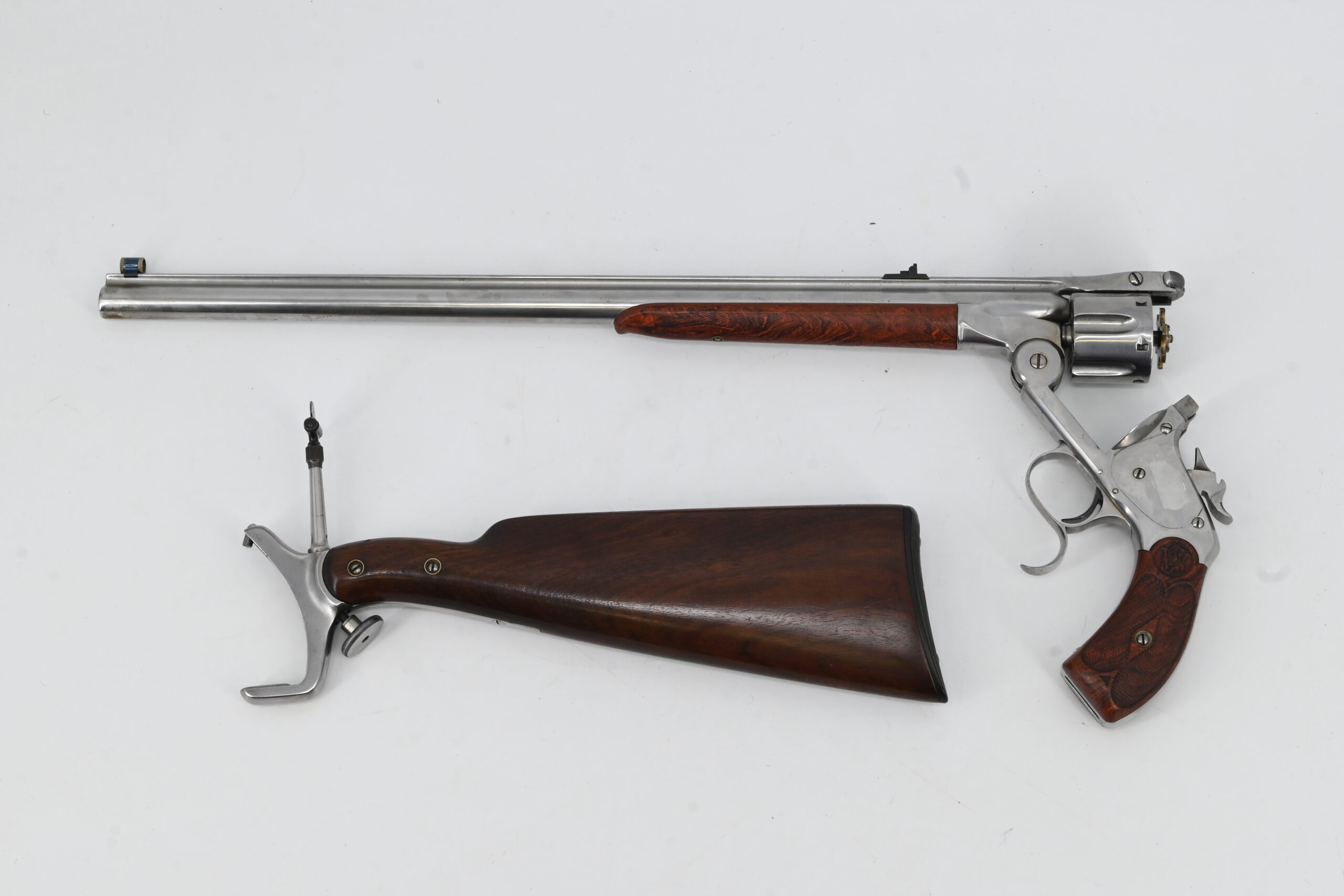 photo du lot 21/09/23 - Revolver carabine Smith & Wesson