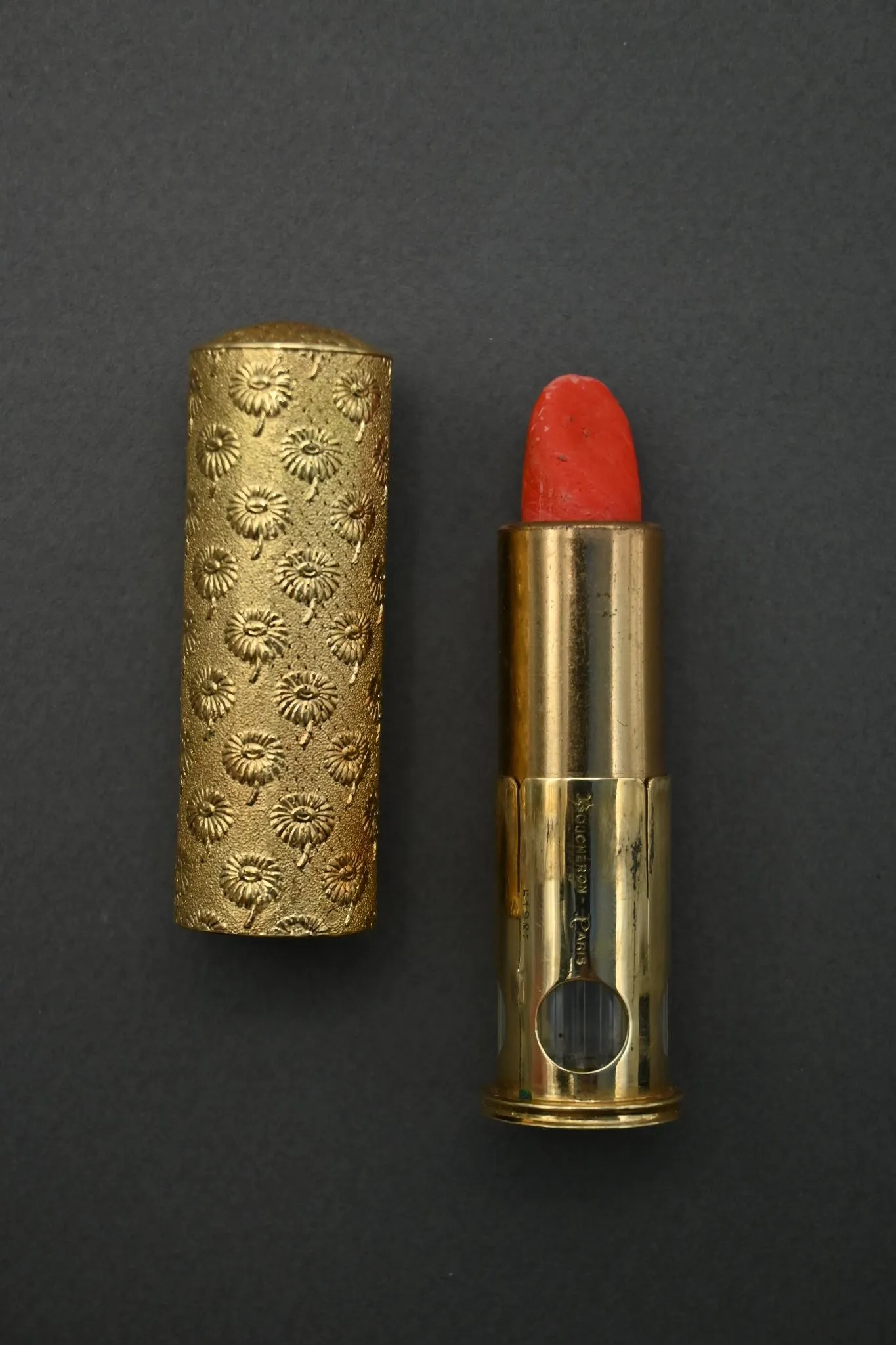 photo de Tube de rouge à lèvre BOUCHERON - 17/04/26