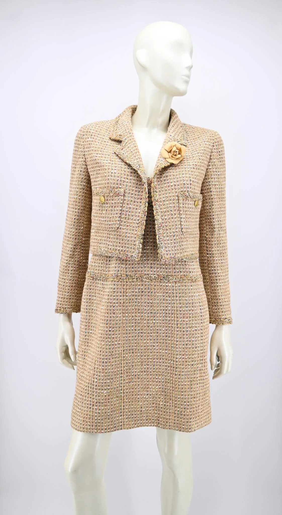photo de Ensemble en tweed Chanel - 27/05/2026